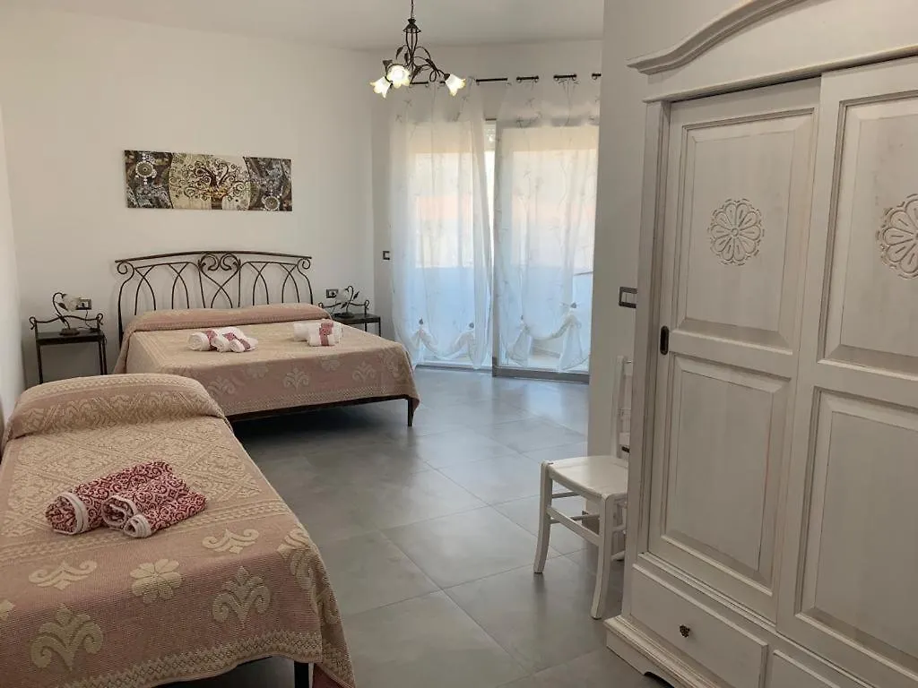 B&B Centrale Tortoli Bed & Breakfast